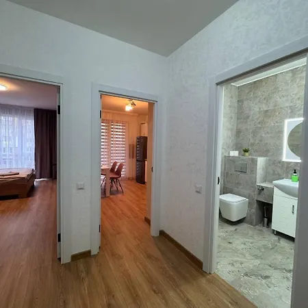 з балконом у новобудові вулиця вашингтона-шафарика * Lemberg