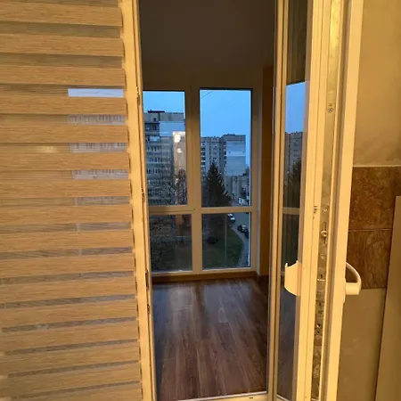 з балконом у новобудові вулиця вашингтона-шафарика Apartament