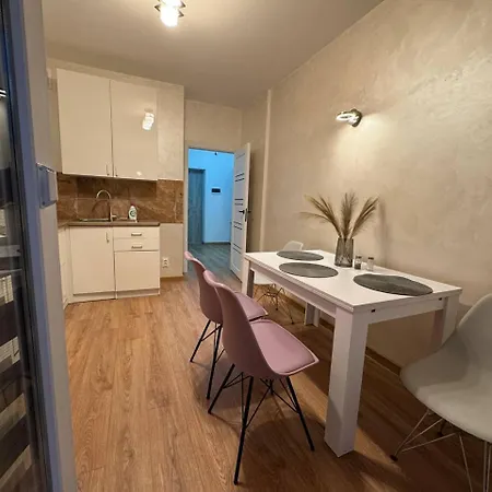 Apartament з балконом у новобудові вулиця вашингтона-шафарика