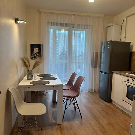 з балконом у новобудові вулиця вашингтона-шафарика Apartament *