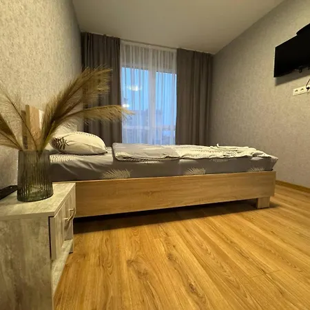 з балконом у новобудові вулиця вашингтона-шафарика Apartment *