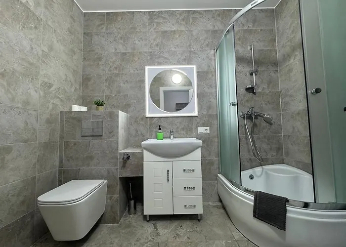 з балконом у новобудові вулиця вашингтона-шафарика Apartment